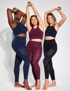 Full Circle Seamless Legging - Black 15 Full Circle Seamless Legging - Black -The Sports Edit 070422 YMO Editorial 0584 084f22a7 3aa1 481d a554 f7b815a12741