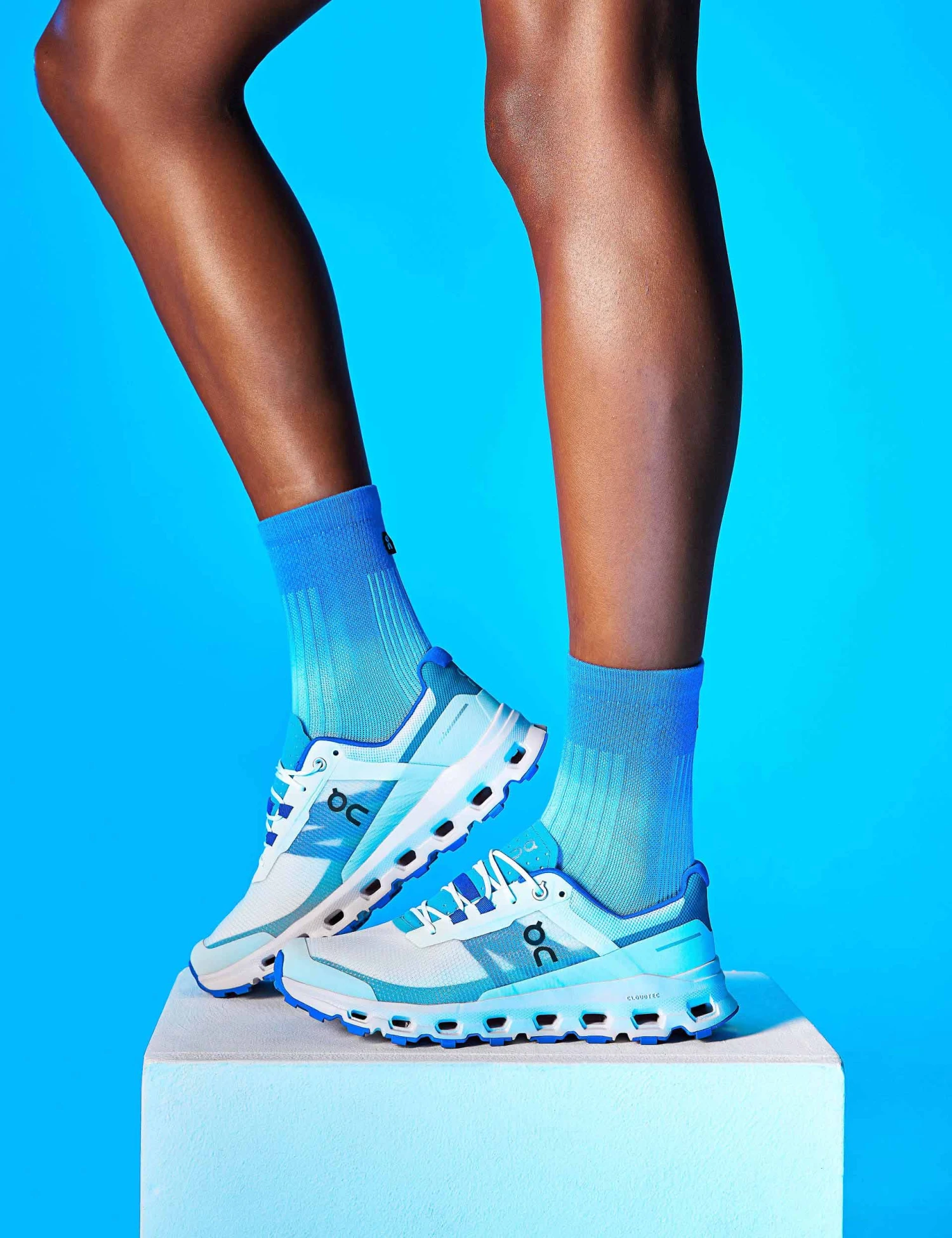 On Running Cloudvista - Frost/Mineral 8 On Running Cloudvista - Frost/Mineral - Image 6