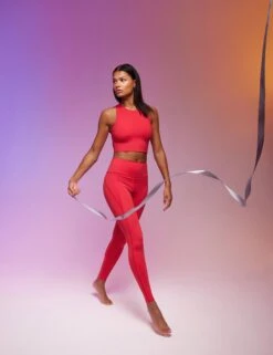 Compressive High Waisted Legging - Cherry -The Sports Edit 311023 TSE EDITORIAL 0225 d3a9a803 a60d 4284 bcf0 05f2769f0cf6