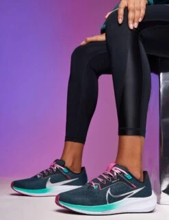 Nike Pegasus 40 Shoes - Deep Jungle/Black/White/Metallic Silver -The Sports Edit 311023 TSE EDITORIAL 0661