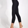 High Waisted Airlift Capri - Black 2 High Waisted Airlift Capri - Black -The Sports Edit ALO High Waisted Airlift Capri OPL922 Black 0008