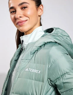 ADIDAS Terrex Multi Light Down Hooded Jacket - Silver Green 9 ADIDAS Terrex Multi Light Down Hooded Jacket - Silver Green -The Sports Edit Adidas W MULTI DOWN J SILGRN IP3543 GREEN 0020