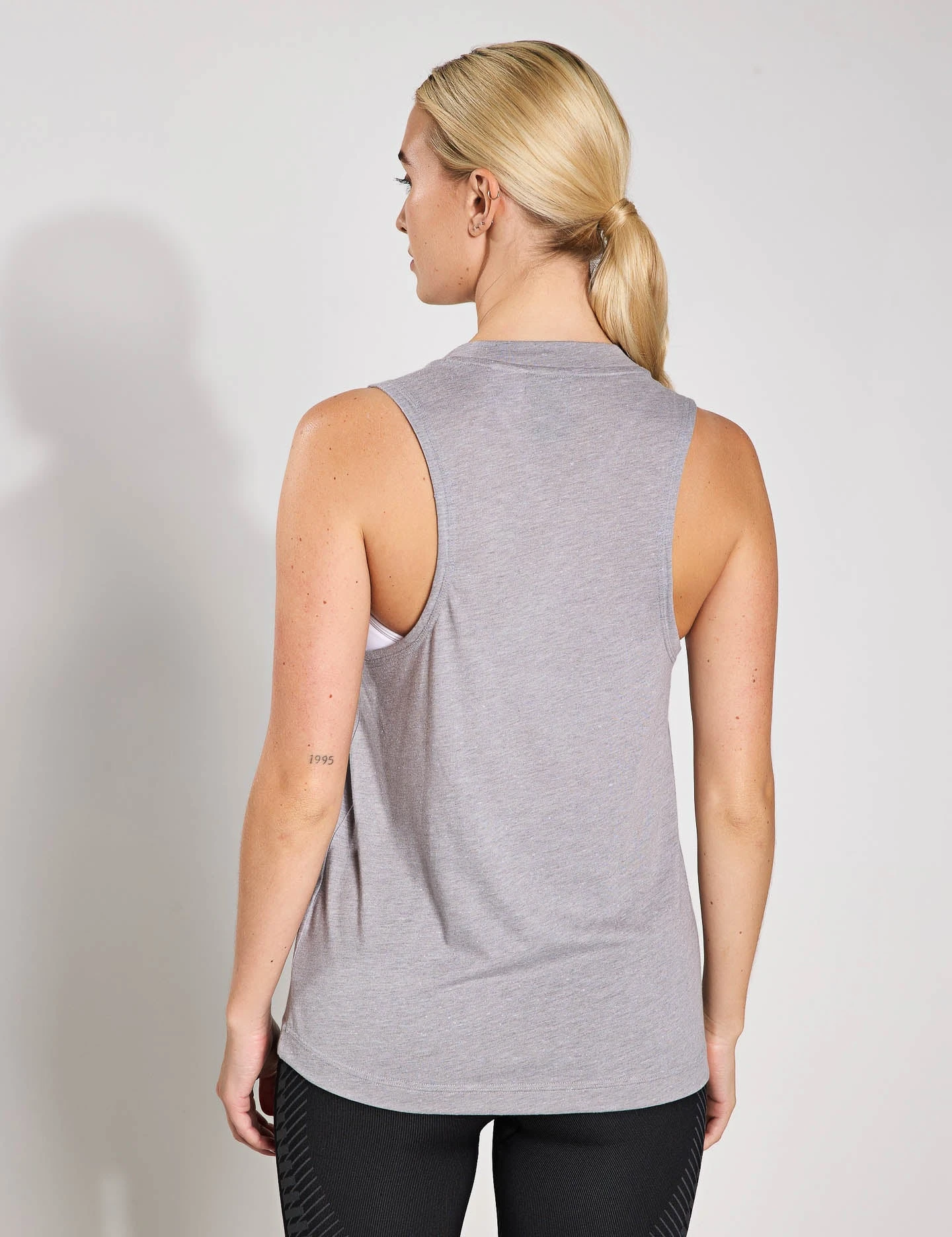 ADIDAS Essentials Winners Tank Top - Solid Grey/Black 4 ADIDAS Essentials Winners Tank Top - Solid Grey/Black - Image 2