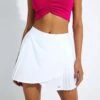 Aces Tennis Skort - White -The Sports Edit Alo Yoga ACES TENNIS SKIRT W6235R WHITE 0005