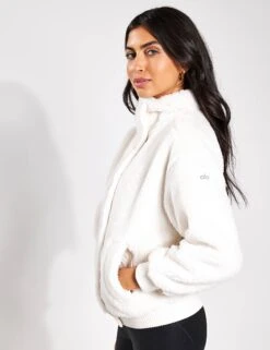 Sherpa Varsity Jacket - Ivory -The Sports Edit Alo Yoga SHERPA VARSITY JACKET W4408R IVORY 0028
