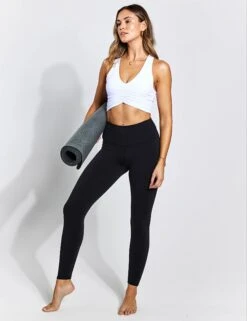 Wild Thing Bra - White -The Sports Edit Alo Yoga Wild Thing Bra JKG713 White 0020