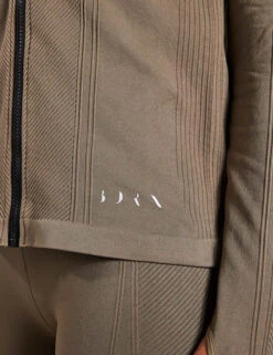 Born India Jacket - Walnut -The Sports Edit BORN India Seamless Jacket Walnut 0022