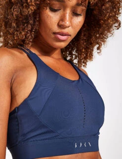 Born Saril Bra - Sailor Blue -The Sports Edit BORN Saril Perf Bra O22CS40 B Sailor Blue 0004