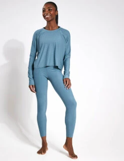 Beyond Yoga Featherweight Daydreamer Pullover - Storm Heather -The Sports Edit Beyond FEATHERWEIGHT DAYDREAMER PULLOVER LWSD7792DAR STORM HEATHER 0002