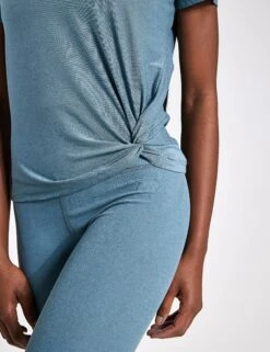 Beyond Yoga Featherweight For A Spin Tee - Storm Heather 8 Beyond Yoga Featherweight For A Spin Tee - Storm Heather -The Sports Edit Beyond FEATHERWEIGHT FOR A SPIN TEE LWSD7856DAR STORM HEATHER 0015