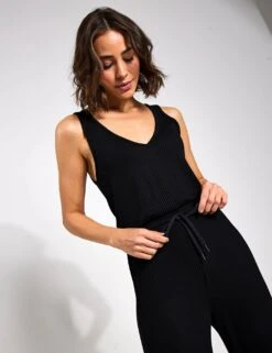 Beyond Yoga Jetsetter Jumpsuit - Black -The Sports Edit Beyond Jumpsuit Jetsetter Jumpsuit Black 0016