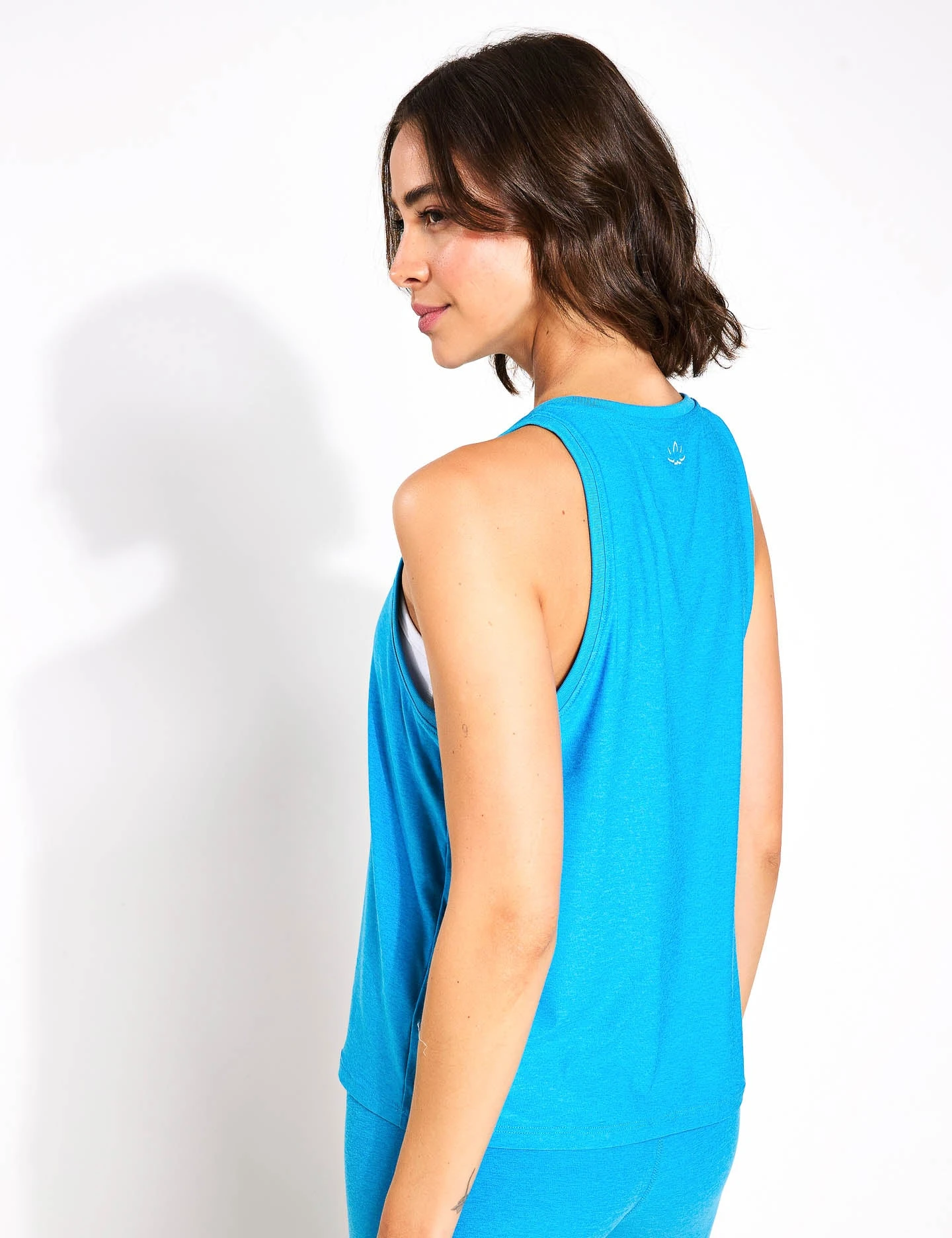 Beyond Yoga Featherweight Rebalance Tank - Cali Blue Heather 4 Beyond Yoga Featherweight Rebalance Tank - Cali Blue Heather - Image 2