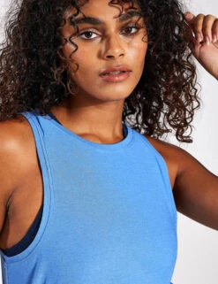 Beyond Yoga Featherweight Rebalance Tank - Sky Blue Heather 8 Beyond Yoga Featherweight Rebalance Tank - Sky Blue Heather -The Sports Edit Beyond Yoga FEATHERWEIGHT REBALANCE TANK LWSD4612BLU SKY BLUE HEATHER 0004