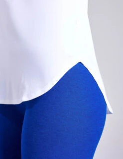 Beyond Yoga Featherweight On The Down Low Tee - Cloud White 8 Beyond Yoga Featherweight On The Down Low Tee - Cloud White -The Sports Edit Beyond Yoga Featherweight On the Down Low Tee LWSD7670 Cloud White 0019