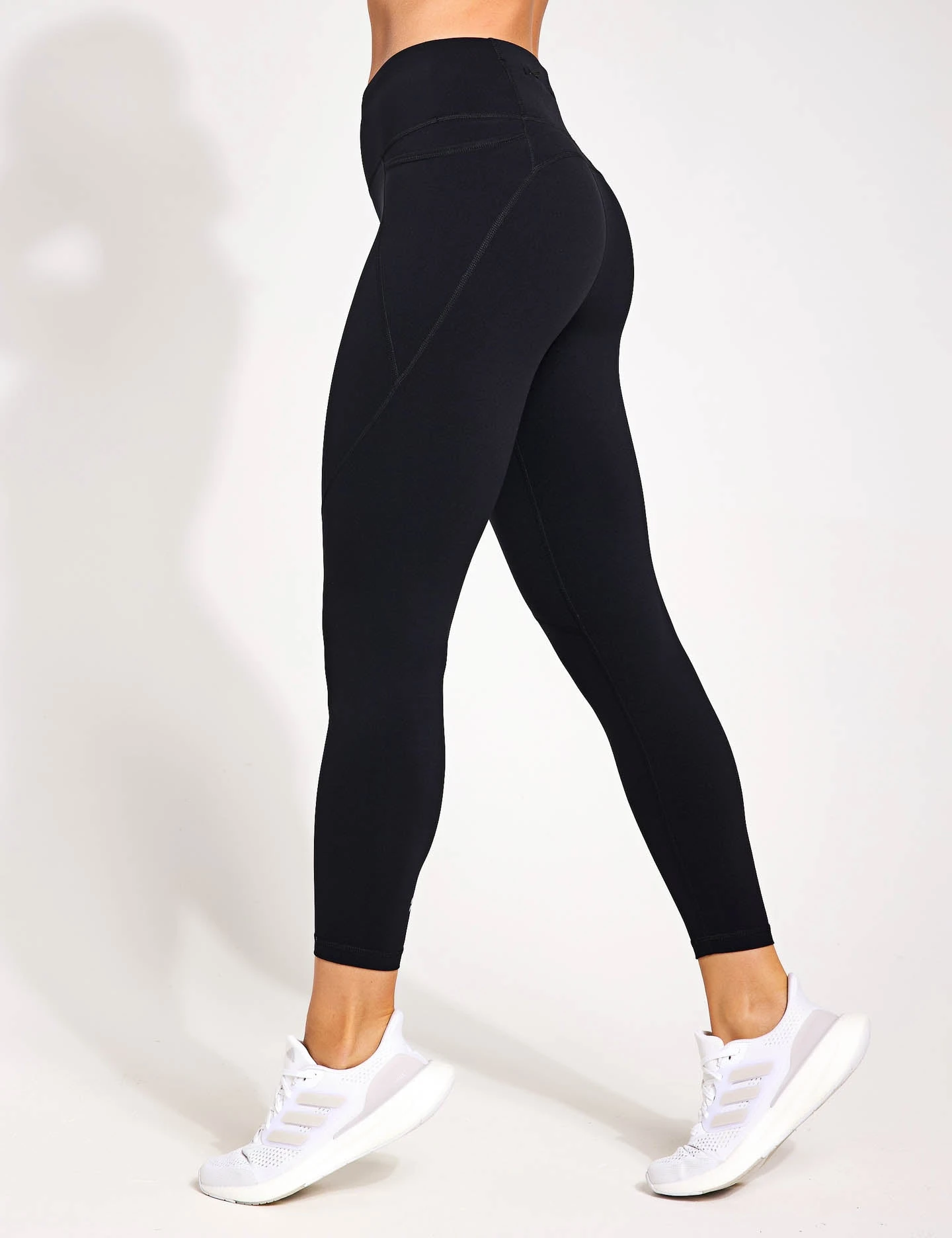 Sweaty Betty The 7/8 Power Leggings Set - Black 7 Sweaty Betty The 7/8 Power Leggings Set - Black - Image 5