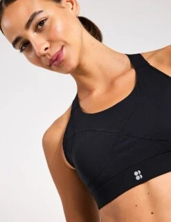 Sweaty Betty The 7/8 Power Leggings Set - Black 16 Sweaty Betty The 7/8 Power Leggings Set - Black -The Sports Edit Bundle 07 Sweaty Betty Power Medium Support Sports Bra Black Sweaty Betty Power Gym 7 8 Leggings Black 0036