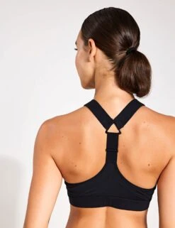 Sweaty Betty The 7/8 Power Leggings Set - Black 13 Sweaty Betty The 7/8 Power Leggings Set - Black -The Sports Edit Bundle 07 Sweaty Betty Power Medium Support Sports Bra Black Sweaty Betty Power Gym 7 8 Leggings Black 0040