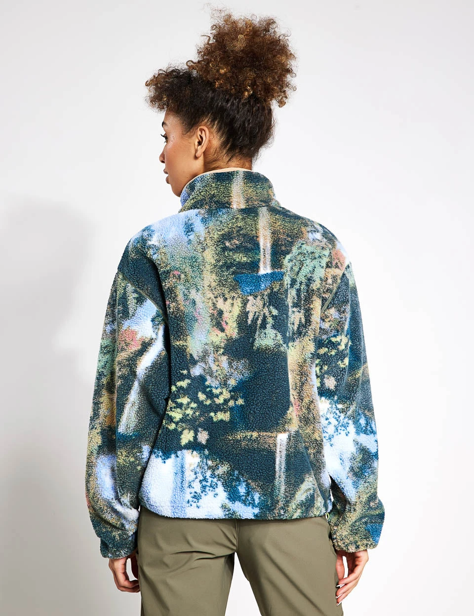 Columbia Helvetia Cropped Half Snap Fleece - Napa Green Chasing Falls Print/Black 4 Columbia Helvetia Cropped Half Snap Fleece - Napa Green Chasing Falls Print/Black - Image 2