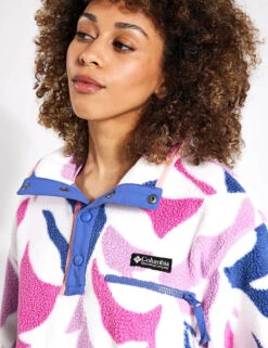 Columbia Helvetia Cropped Half Snap Fleece - Cosmos Floristic Print/Eve/Salmon Rose -The Sports Edit Columbia W Helvetia Cropped 1 2 S Cosmos Floristi 2014561561 Cosmos Salmon 0021