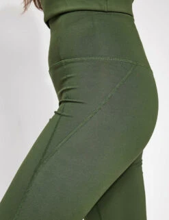 Compressive High Waisted Legging - Seaweed -The Sports Edit Girlfriend Collective COMPRESSIVE HIGH RISE LEGGING Long 4007 BLF SEAWEED 0004