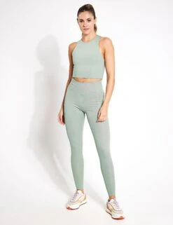 Compressive High Waisted Legging - Agave 10 Compressive High Waisted Legging - Agave -The Sports Edit Girlfriend Collective Compressive high rise long 4007 CQ Agave 0012
