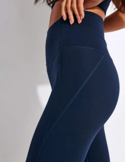 Compressive High Waisted Capri Legging - Midnight 9 Compressive High Waisted Capri Legging - Midnight -The Sports Edit Girlfriend Collective GC COMPRESSIVE HIGH RISE LEGGING CAPRI 4012 TC MIDNIGHT 0024