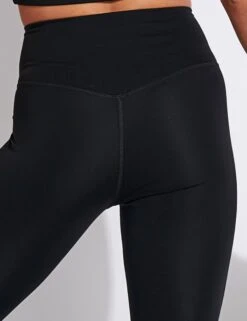 FLOAT High Waisted 7/8 Legging - Black -The Sports Edit Girlfriend Collective GC FLOAT SEAML HIGH RISE LEGGING 7 8 4022 JB BLACK 0004