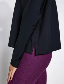 ReSet Long Sleeve Tee - Black -The Sports Edit Girlfriend Collective RESET LONG SLEEVE TEE 3024 JB BLACK 0023 9d09ee77 9248 458e a975 8b5e8a1b2b51