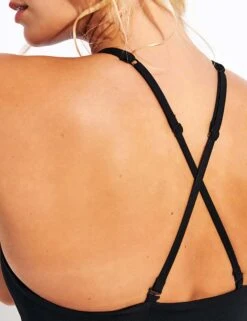 Topanga Bra - Black -The Sports Edit Girlfriend Collective Topanga Bra 1001 JB Black 0043