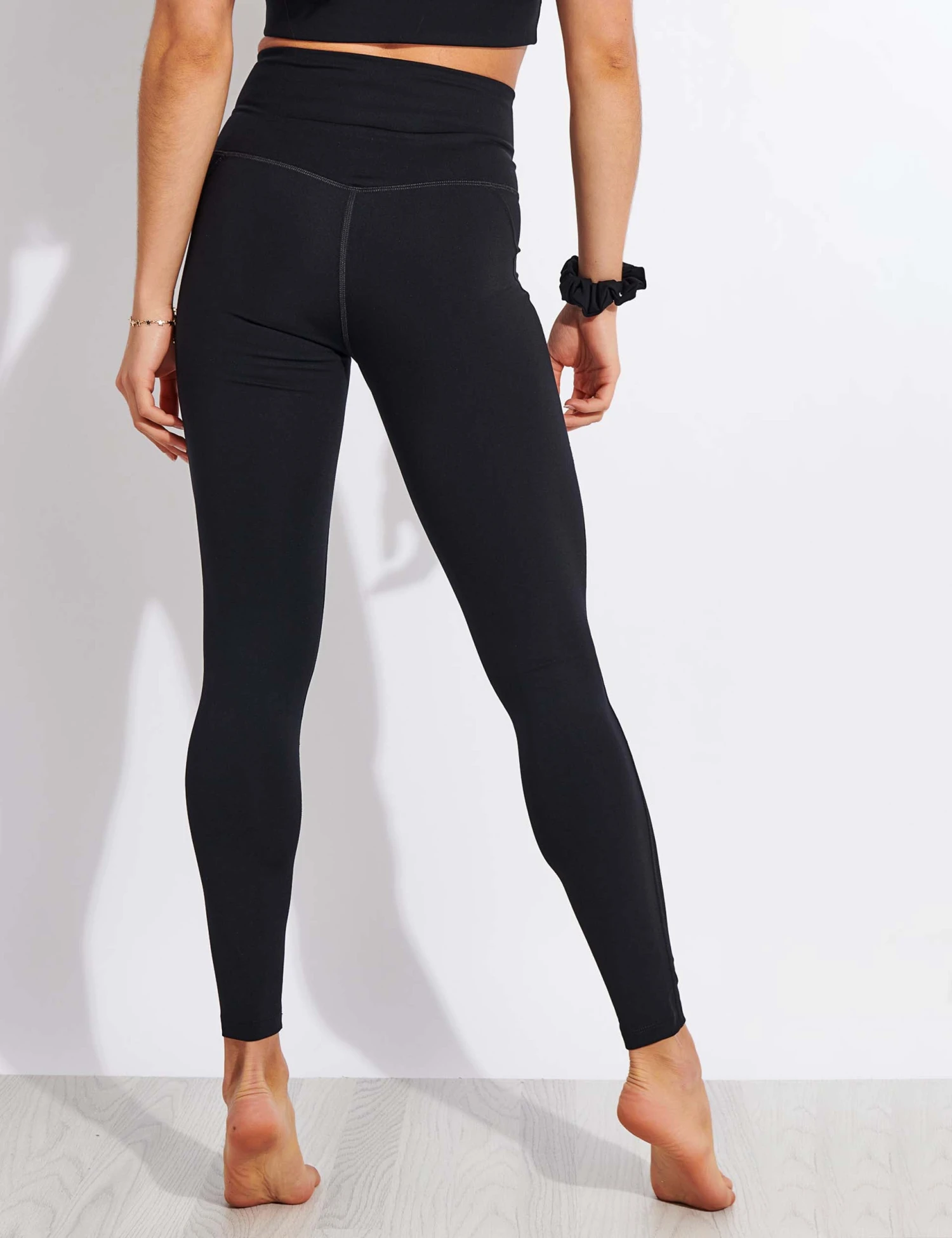 Compressive High Waisted Legging - Black 4 Compressive High Waisted Legging - Black - Image 2