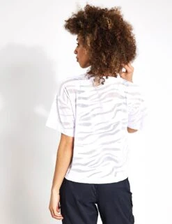 Lightweight Scoop Neck Relaxed T-Shirt - White 8 Lightweight Scoop Neck Relaxed T-Shirt - White -The Sports Edit Goodmove CONVERTIBLE WALKING TROUSER 5943 BLA 0004