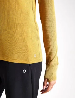 Merinotec Crew Neck Walking Top - Dark Ochre -The Sports Edit Goodmove MERINOTEC ROUND NECK HIKE TOP 5939 DO DARK OCHRE 0016