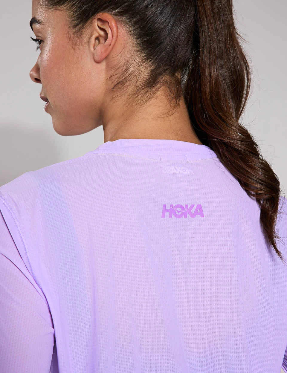 Hoka Airolite Run Long Sleeve - Aster Flower 6 Hoka Airolite Run Long Sleeve - Aster Flower - Image 4