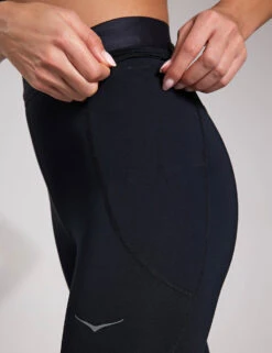 Hoka Novafly Run Tight 25'' - Black -The Sports Edit Hoka Novafly Run Tight 25 Black 0028