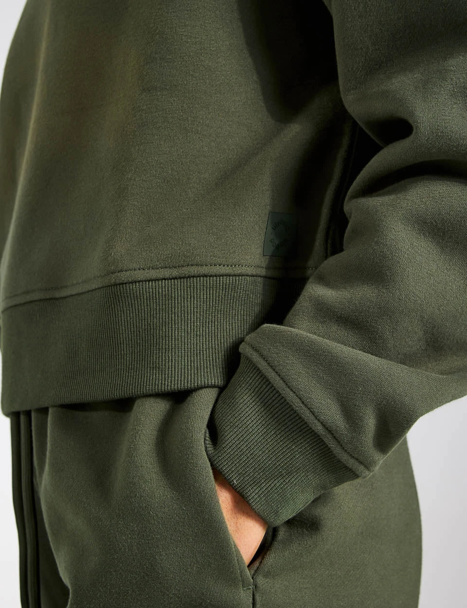 Becca Cropped Sweater - Olivine 6 Becca Cropped Sweater - Olivine - Image 4