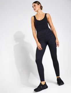 Daisy Sports Bra - Black -The Sports Edit Lilybod Daisy Long Line Sports Bra LC72 B Black 0009