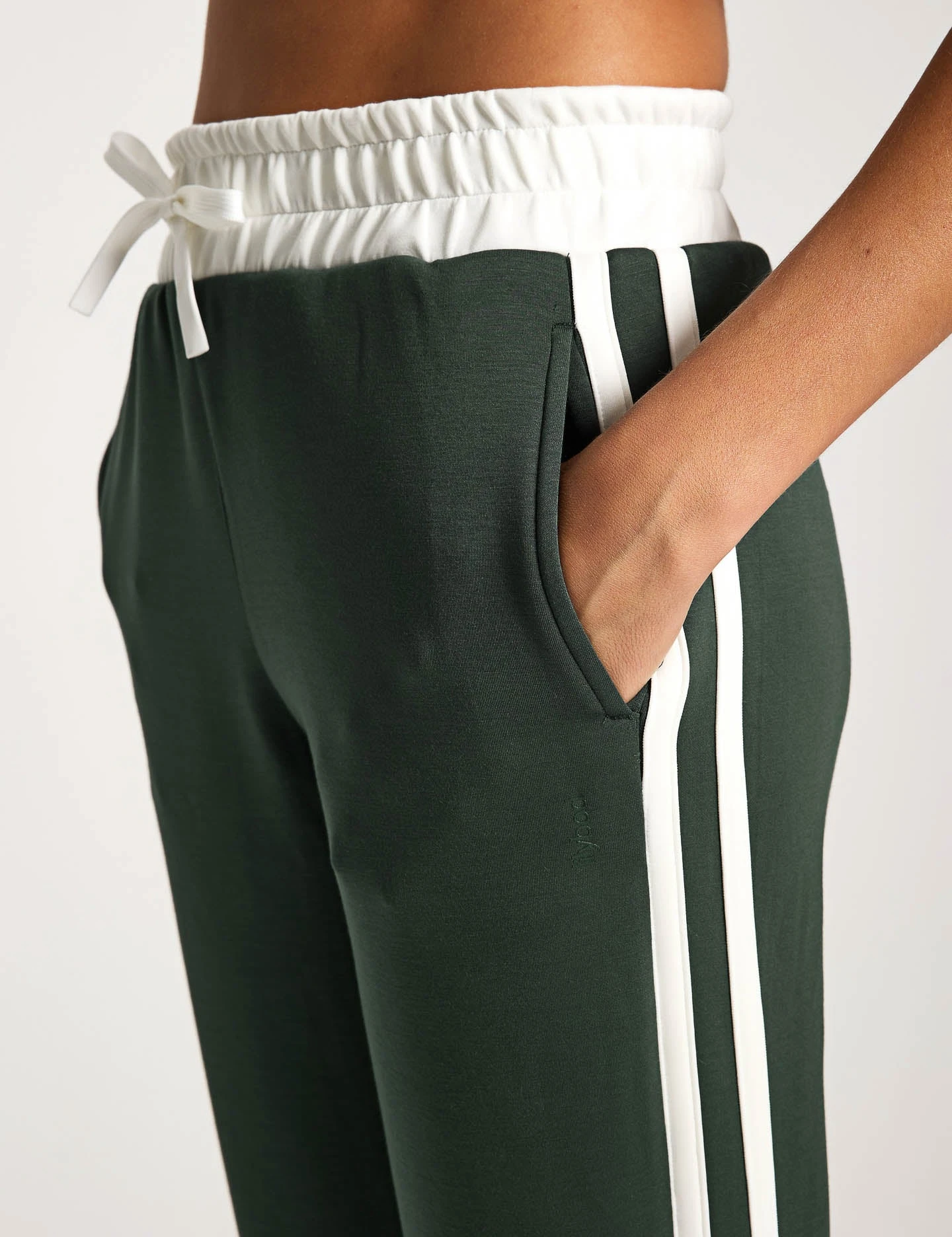 Nikki Wide Leg Jogger - Deep Green 5 Nikki Wide Leg Jogger - Deep Green - Image 3