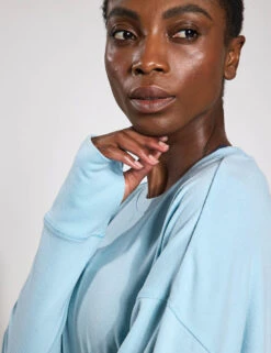 Shelby Sweat - Light Blue 8 Shelby Sweat - Light Blue -The Sports Edit Lilybod SHELBY Sweat Light Blue LT114 LL 0005