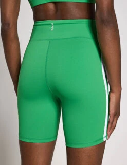 Sam Short 5.5 - Kelly Green/White -The Sports Edit Lilybod Sam Short 5 5 Kelly Green with White LS29 KGW 0003 52f3c1ab 9826 48a0 b34f d26985dd9118