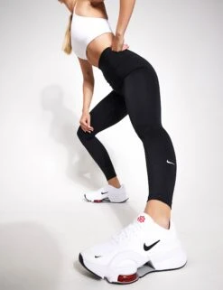 Nike One High-Rise Leggings - Black/White 12 Nike One High-Rise Leggings - Black/White -The Sports Edit NIKE one leggings dm7278 010 black white 0017