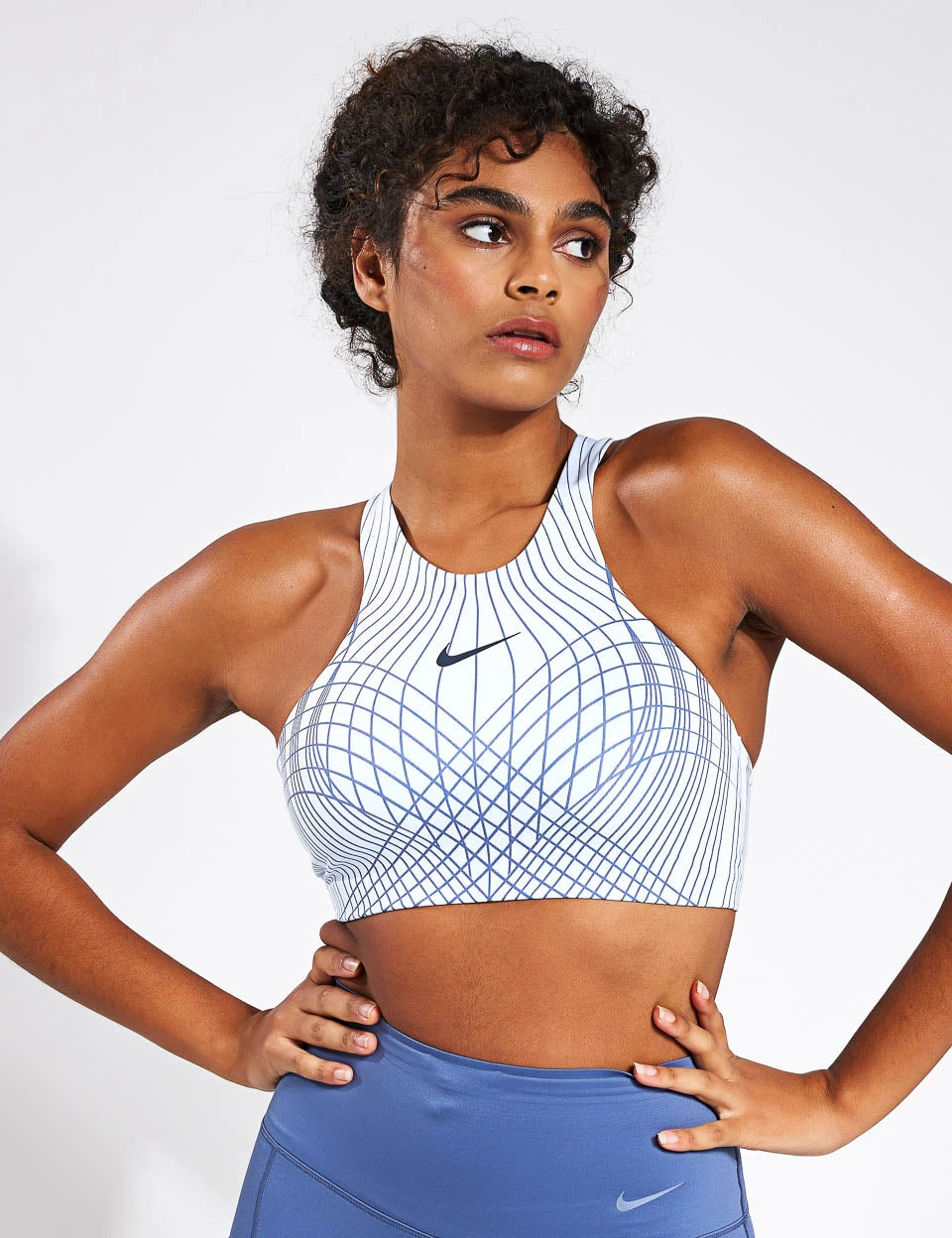 Nike Swoosh Phoenix Sports Bra - Blue Tint/Diffused Blue 3 Nike Swoosh Phoenix Sports Bra - Blue Tint/Diffused Blue