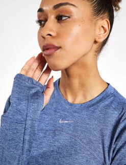 Nike Dri-FIT Swift Element UV Crew Neck Top - Ashen Slate/Reflective Silver -The Sports Edit Nike nike dri fit swift element UV crew neck top ashen slate fp4297 493 0026