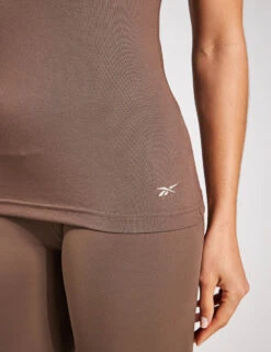 Reebok Active Collective Chill+ Dreamblend Tank Top - Utility Brown -The Sports Edit Reebok Active Collective Dreamblend Bra Utility Brown 100076326UTIBRO Utility Brown 0025