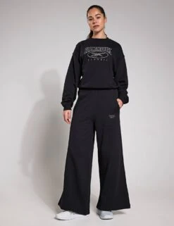 Reebok Icon Elements Track Pants - Black -The Sports Edit Reebok Icon Elements Track Pants Black 100214071 XS 0001