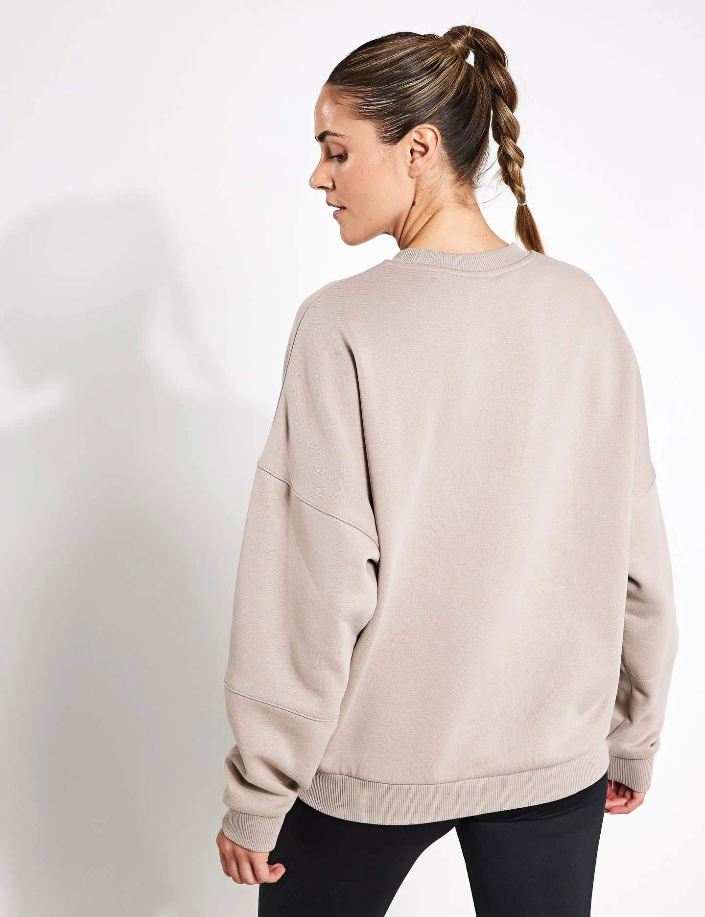 Reebok Lux Oversized Crew - Ash 6 Reebok Lux Oversized Crew - Ash - Image 4