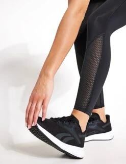 Reebok Running Vector Leggings - Night Black -The Sports Edit Reebok Running Vector Leggings Night Black 100075408 Night Black 0005