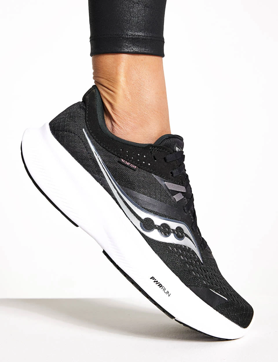 Saucony Ride 16 - Black/White 8 Saucony Ride 16 - Black/White - Image 6