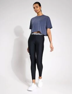 Under Armour Rival Wash Short Sleeve - Downpour Grey/Black 9 Under Armour Rival Wash Short Sleeve - Downpour Grey/Black -The Sports Edit Under Armour Rival Wash Short Sleeve 1389724 044XS Downpour Grey Black 0017