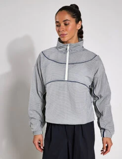 Under Armour Run 96 Jacket - White Quartz/Downpour Grey