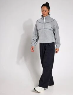 Under Armour Run 96 Jacket - White Quartz/Downpour Grey -The Sports Edit Under Armour Run 96 Jacket White Quartz Downpour Grey 1389567 114S 0011